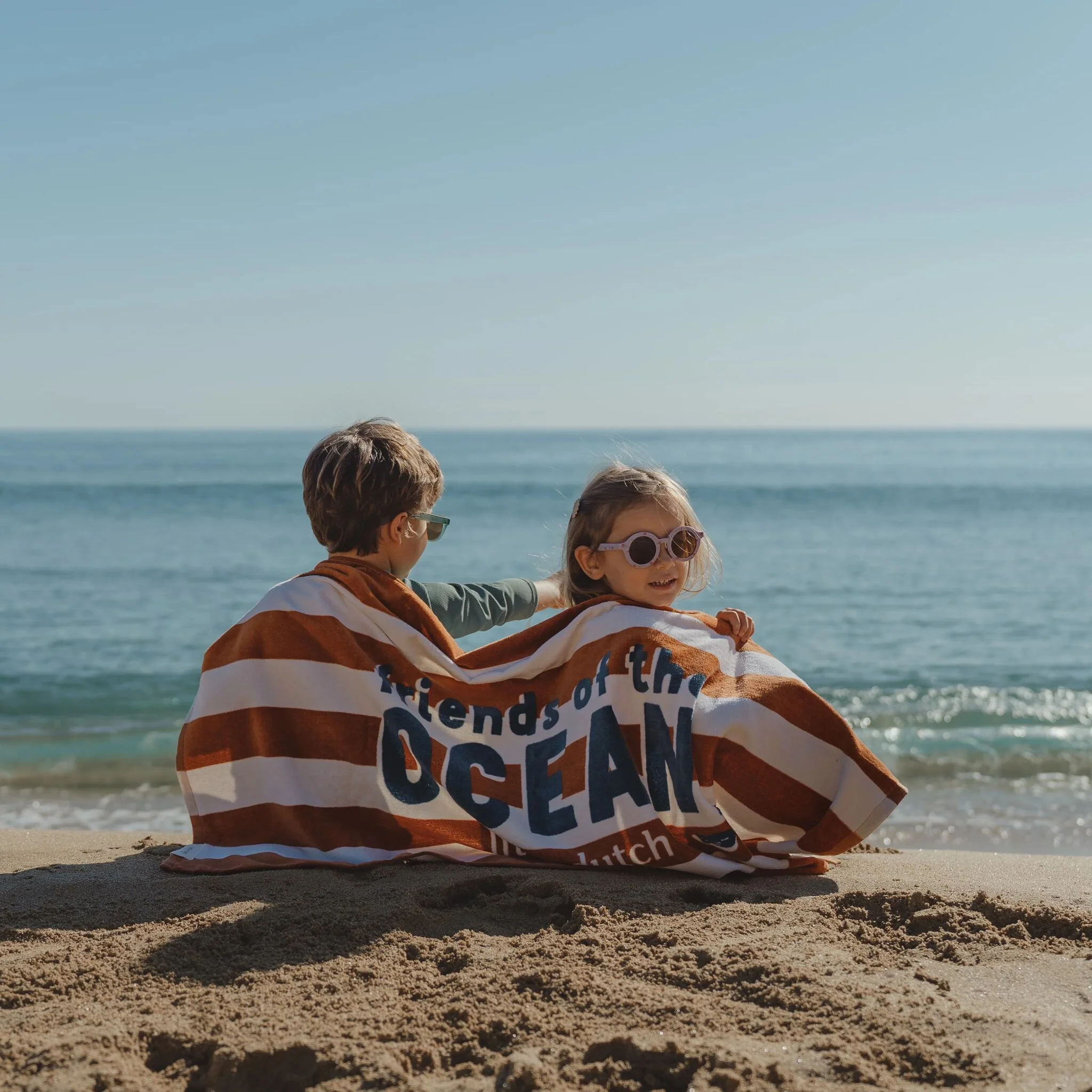 Toalla de playa Mundo del Océano Rayas marrones - 60cm x 120cm - Imagen 4