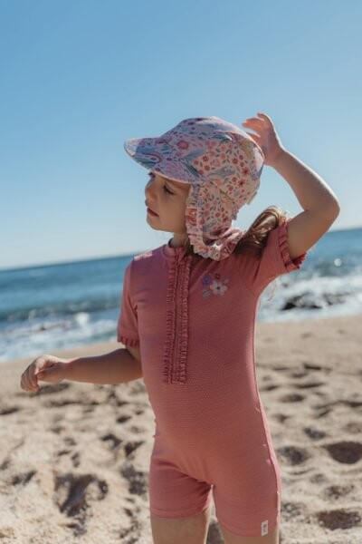 Gorro rosa con estampado de sirena. - Imagen 6